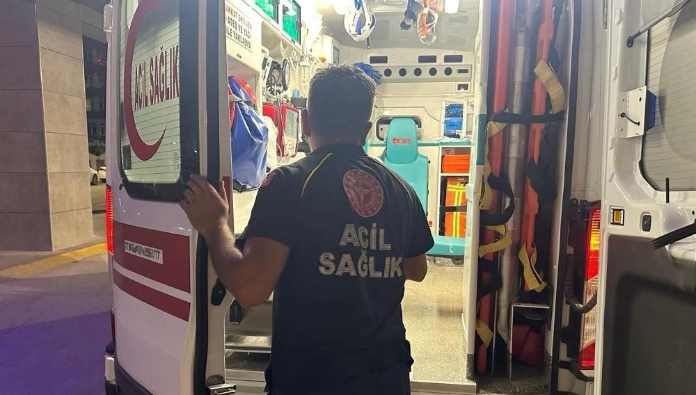 12yasindaki kiz evinde baygin bulundu polis sebebini arastiriyor WJkRAilZ