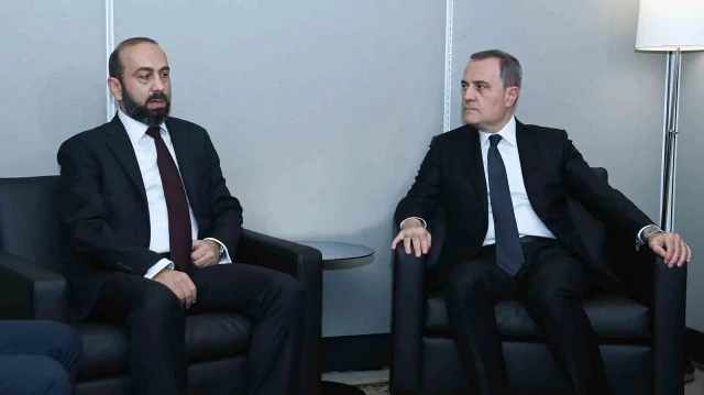 azerbaycan ve ermenistandan new yorkta kritik temas UHxxFPxB