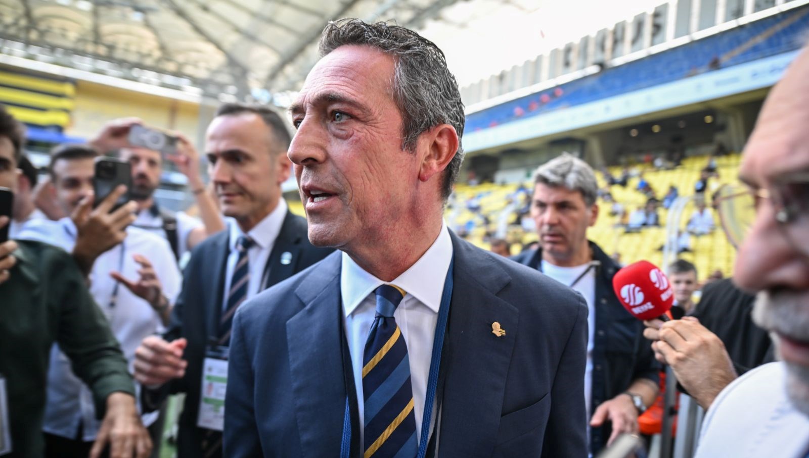 fenerbahcede 360 milyon tl tartismasi ali koctan aciklama xNJaNBPG