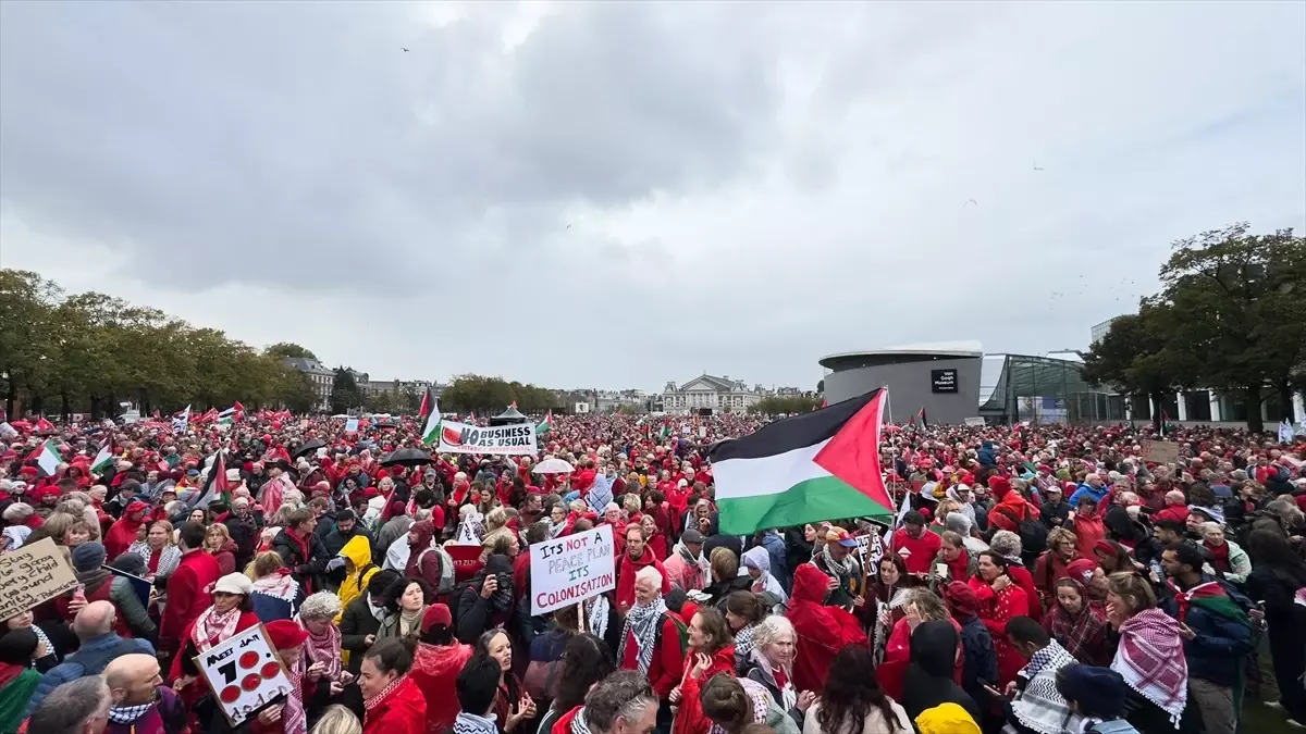 amsterdamda israil yanlisi politikalara tepki AA9AkAHd