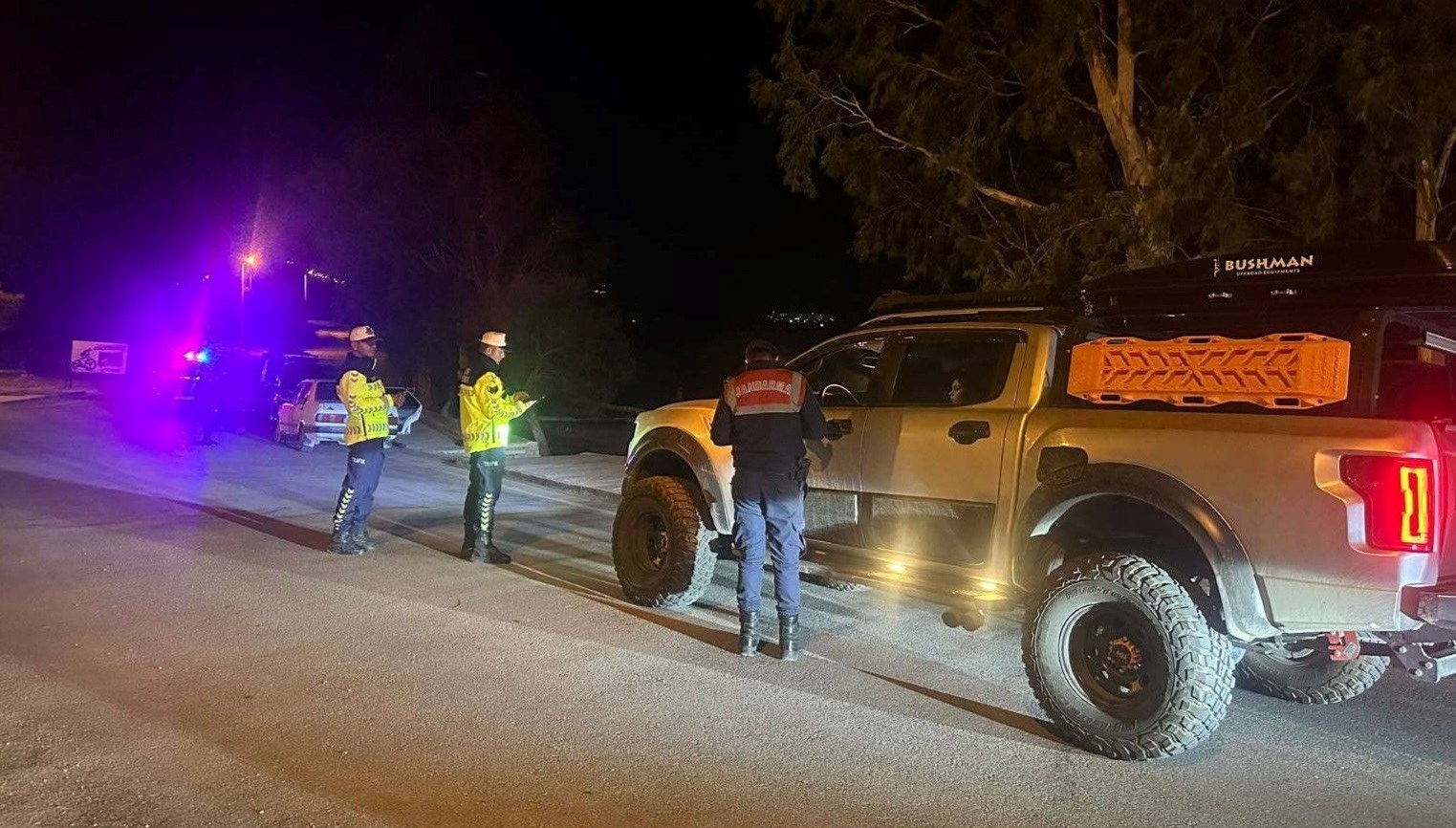 aydinda bir haftada 302 aranan sahis yakalandi 2NQ4l7Nx.jpg