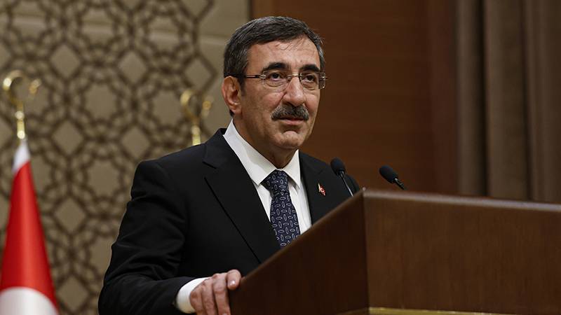 cumhurbaskanligina cevdet yilmaz vekalet edecek lgwiIVcj.jpg