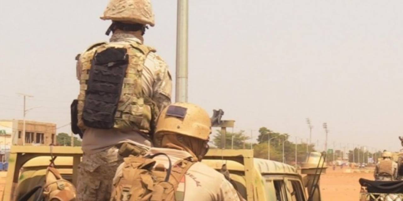 nijeryada ordu ile teror orgutu catisti 15 terorist oldu RfFEu5IP.jpg