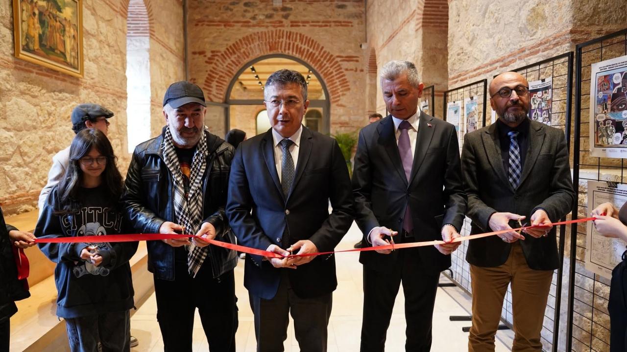 rami kutuphanesinde cizgi roman okulu sanat etkinligi gerceklestirildi DxMH3RdU.jpg