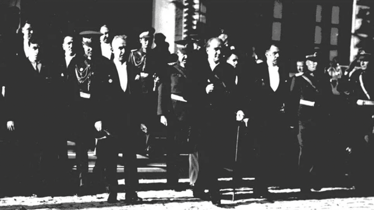 turkiye cumhuriyeti 102 yasinda cumhuriyetin kurulusunun tarihi belgeleri 9PWHey5Z.jpg