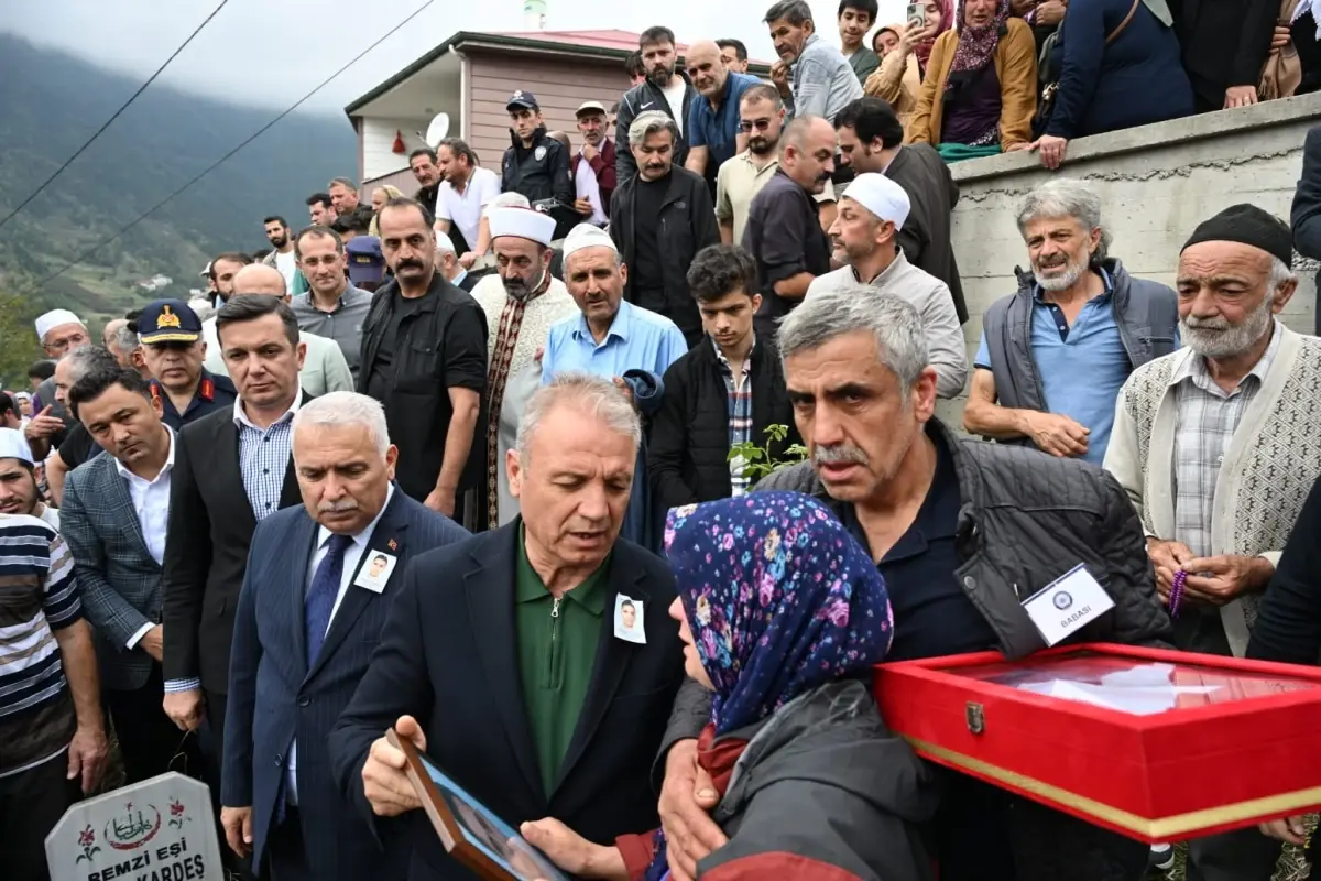 ucurumdan dusen polis memuru ugurlandi gAj3tBvm