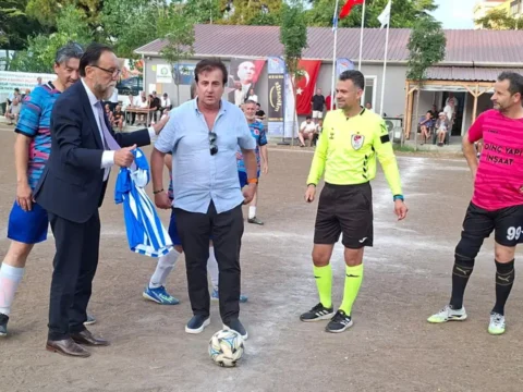 Turk futbolunun efsane isimleri yuce spor veteranlar turnuvasinda bulustu bw3yxXMg